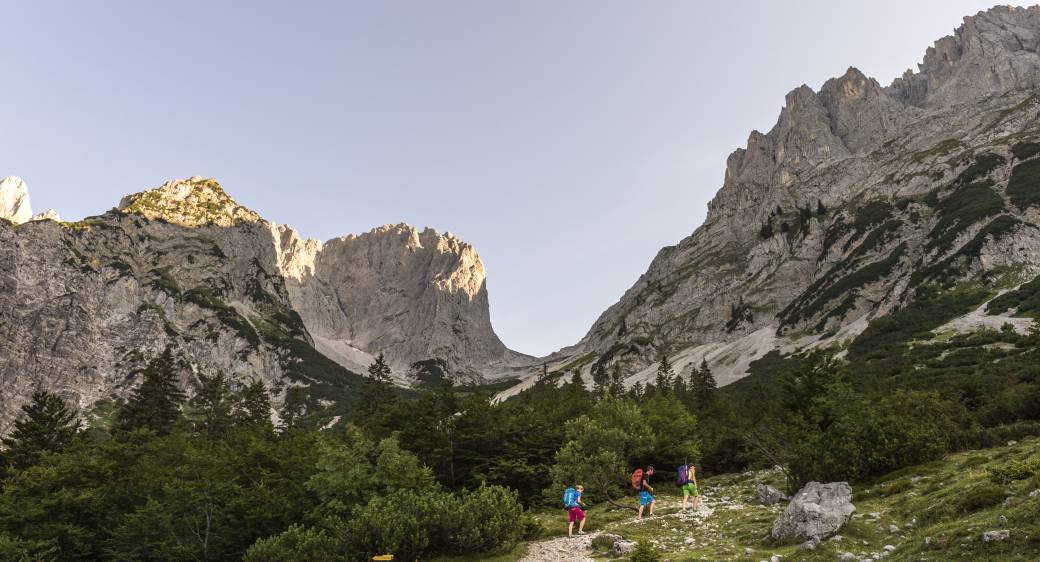 Wanderngruppe beim Wilden Kaiser