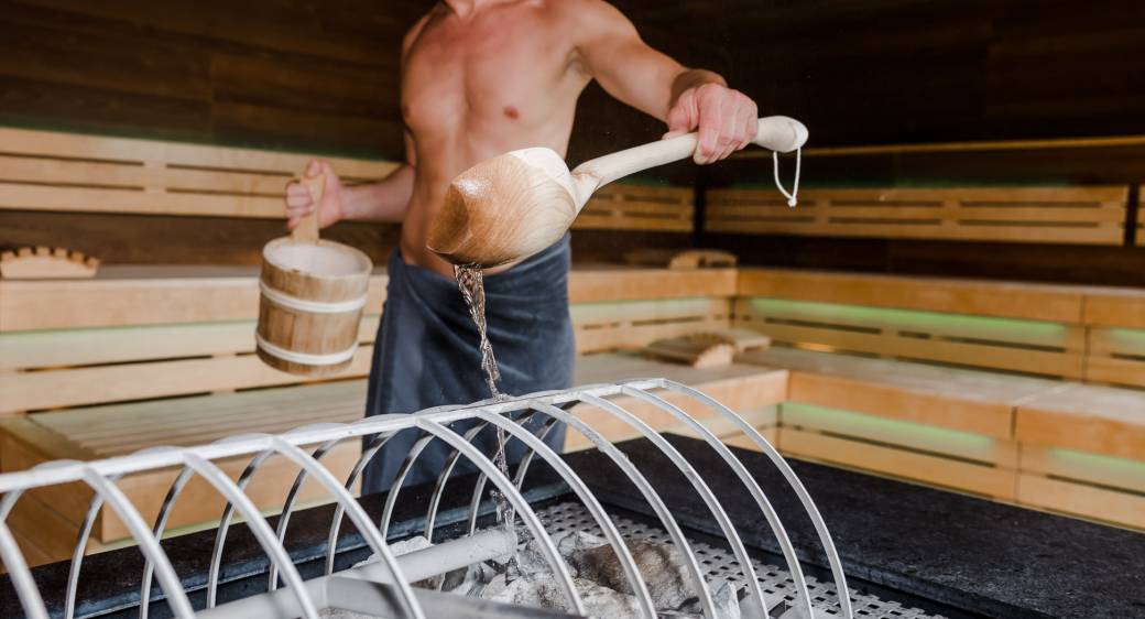 Sauna mit Aufguss im Wellnessbreich