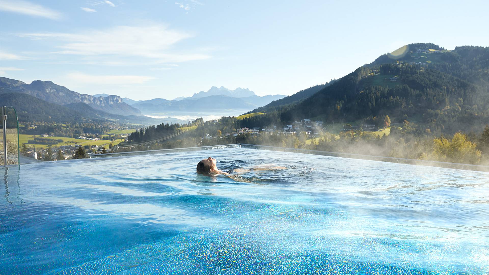 Infinity Pool at the hotel Kaiserhof in Ellmau