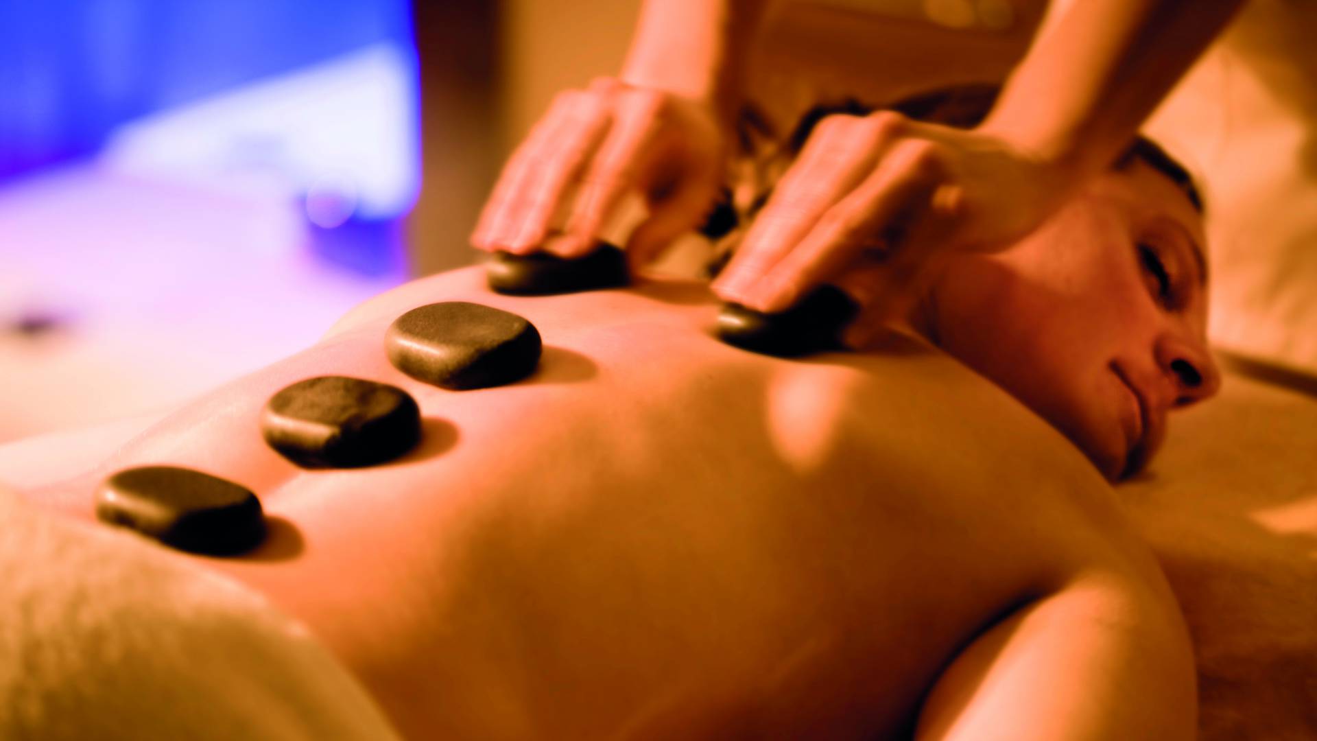 Hot Stone Massage im Hotel Kasierhof