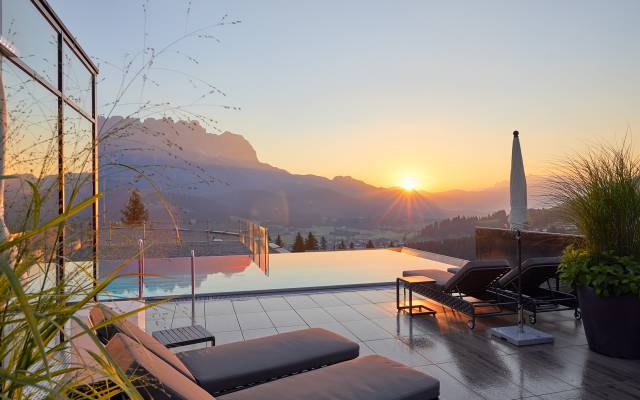 Wellnessbereich SpaTurm mit Unlimited Mountain Pool