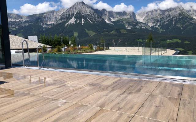 Hotel Kaiserhof Umbau Unlimited Mountain Pool