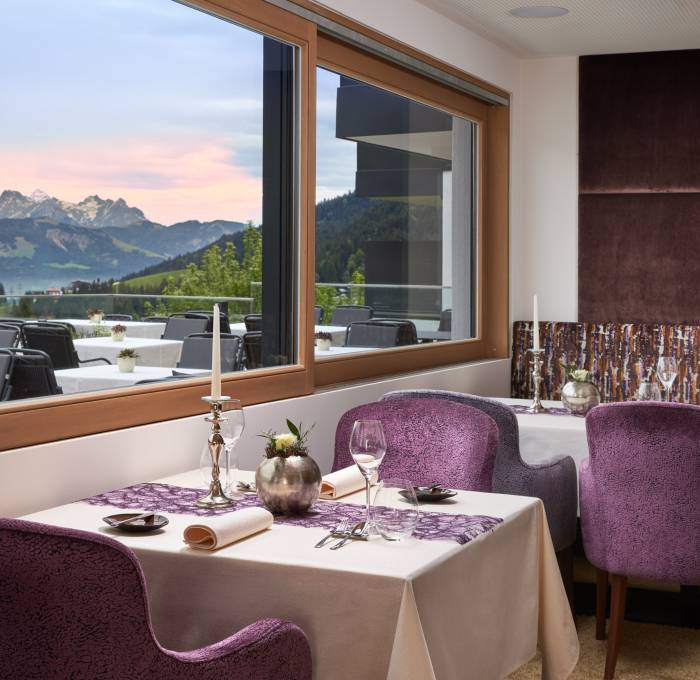 Restaurant Kulinarium mit Ausblick auf die Kitzbüheler Alpen