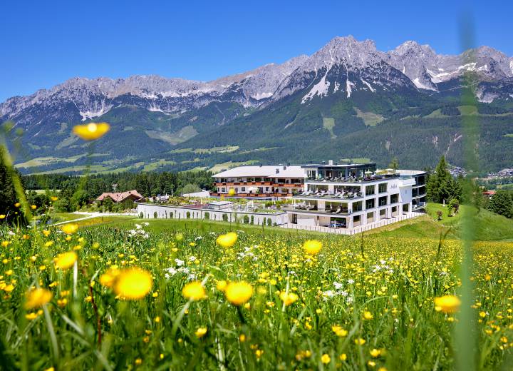 5 Sterne Superior Hotel Kaiserho in Ellmau mit Panorama auf die Berge