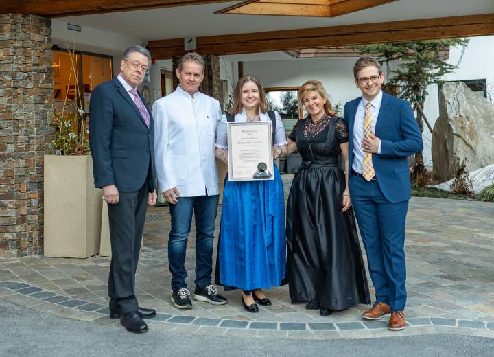 Familie Lampert bei der Preisverleihung Hotel des Jahres 2022